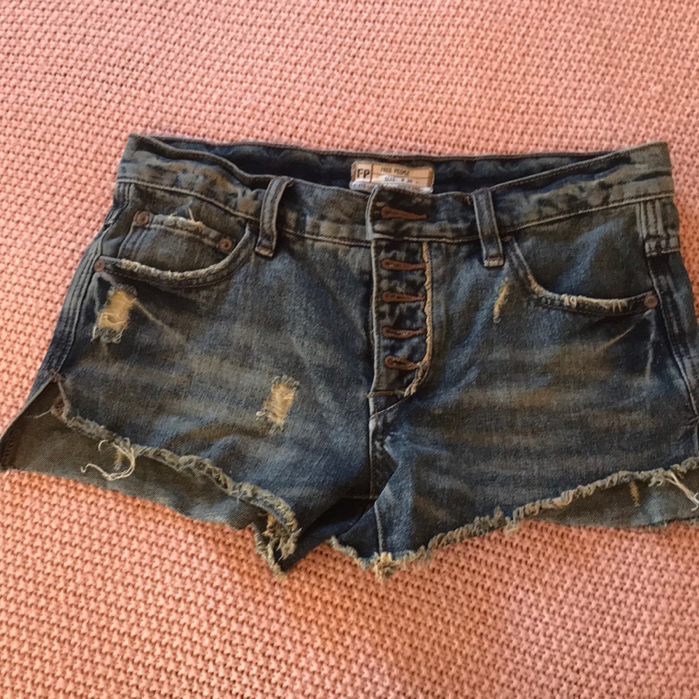 Cute Free People Shorts size 24!